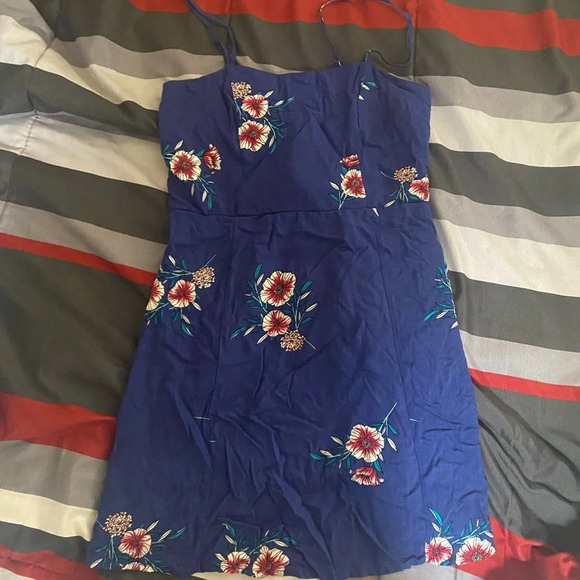 Tilly's Dresses & Skirts - Tilly’s Blue Floral Dress